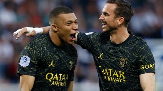 فرحة الفوز بمباراة أمس