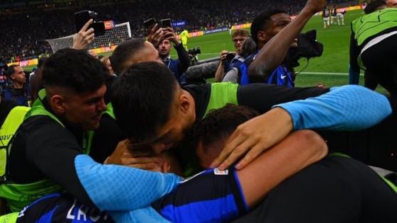 احتفال لاعبو إنتر ميلان