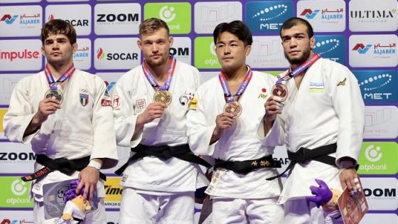 جانب من تتويج الفائزين