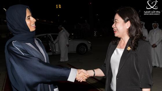 سعادة السيدة لولوة بنت راشد الخاطر وزير الدولة للتعاون الدولي بوزارة الخارجية تودع نائب رئيس فيتنام
