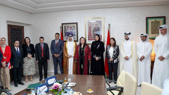 على هامش الاجتماع