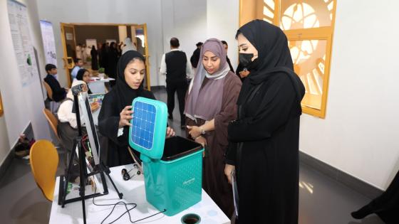 جانب من المعرض