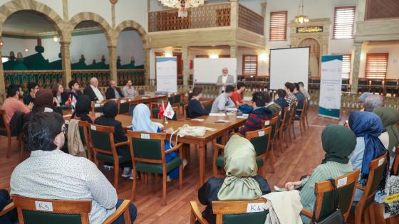 جانب من فعاليات أكاديمية المناظرات