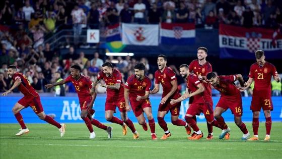 فرحة الفوز بتحقيق اللقب