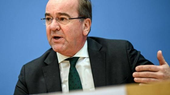 بوريس بيستوريوس وزير الدفاع الألماني