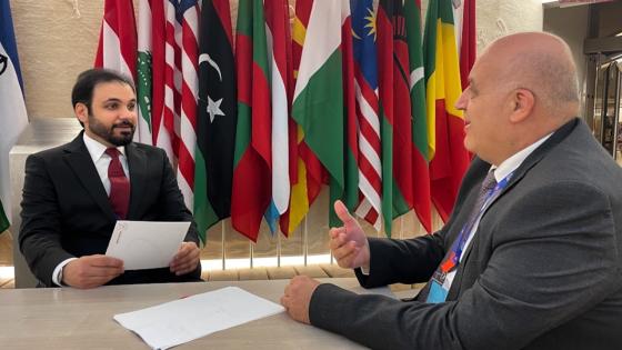 وزير العمل الفلسطيني خلال حديثه مع وكالة الأنباء القطرية