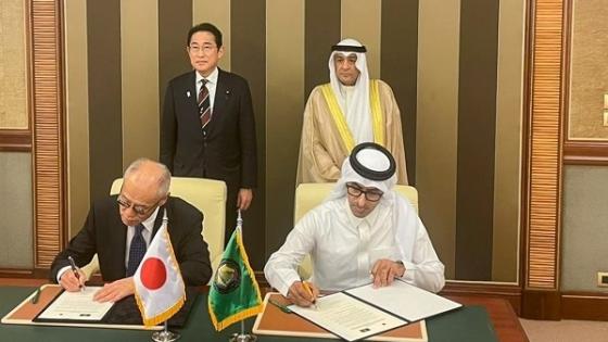 جانب من توقيع الاتفاقية