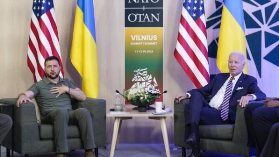 الرئيسان الأمريكي والأوكراني في لقاء على هامش قمة الناتو