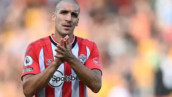 لاعب خط الوسط  أوريول روميو