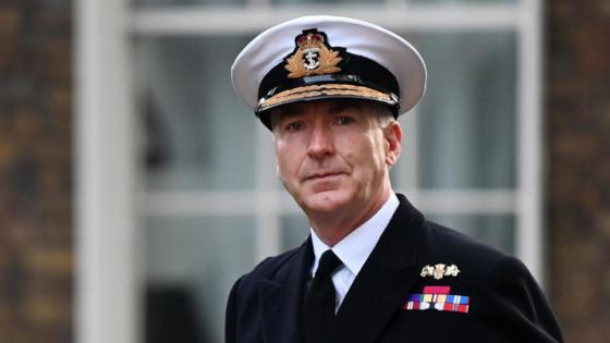 رئيس أركان القوات المسلحة البريطانية توني راداكين