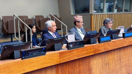 سعادة وزير الدولة للشؤون الخارجية خلال مشاركته بالاجتماع