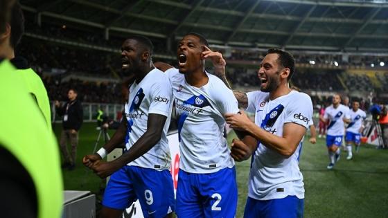 احتفال لاعبو إنتر ميلان