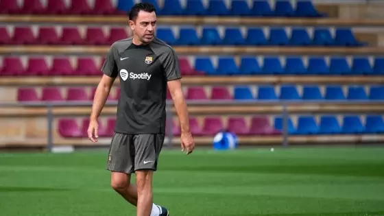 تشافي هيرنانديز المدير الفني لنادي برشلونة