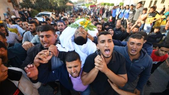 يتواصل تشييع جنازات مئات الضحايا في غزة جراء العدوان الإسرائيلي