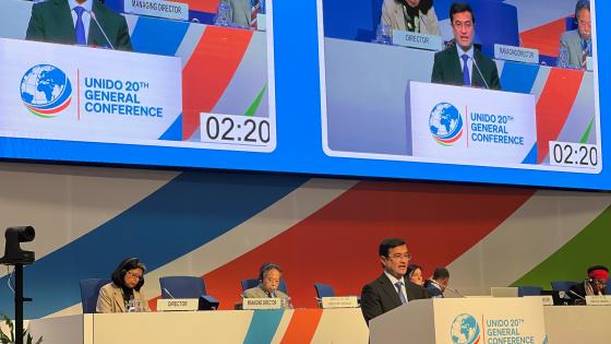 سعادة السيد جمال عبدالرحمن الجابر رئيس وفد دولة قطر خلال ألقاء كلمته