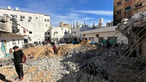 جرافات الاحتلال دفنت فلسطينيين أحياء في ساحة المستشفى