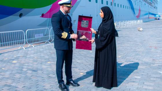 جانب من استقبال الباخرة