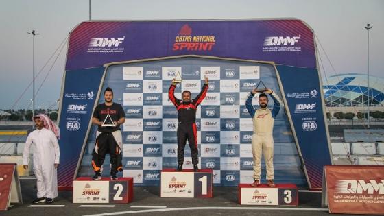 جانب من تتويج الفائزين