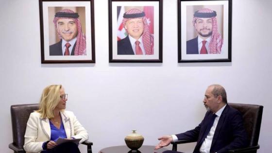 جانب من المباحثات