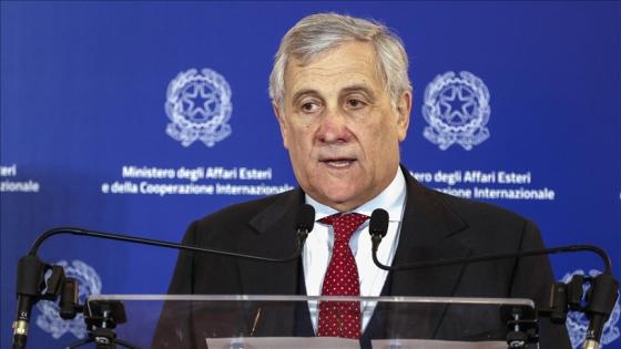 وزير الخارجية الإيطالي أنتونيو تاياني
