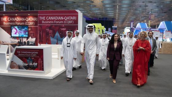 جانب من زيارة سمو الأمير لقمة الويب قطر 2024