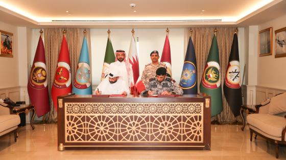 جانب من توقيع الاتفاقية