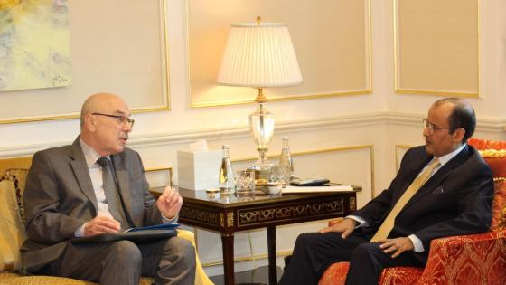 جانب من الاجتماعات