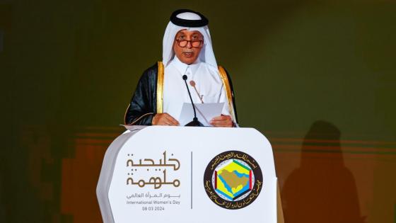 سعادة السيد سلطان بن سعد المريخي، وزير الدولة للشؤون الخارجية