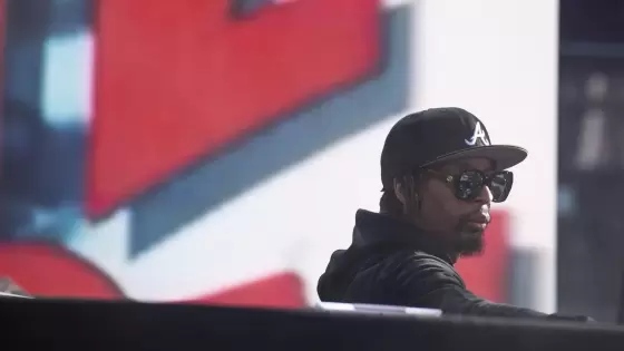 مغني الراب الأمريكي الشهير ليل جون