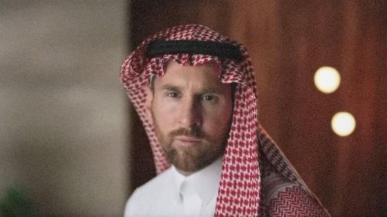 ليونيل ميسي بالزي السعودي