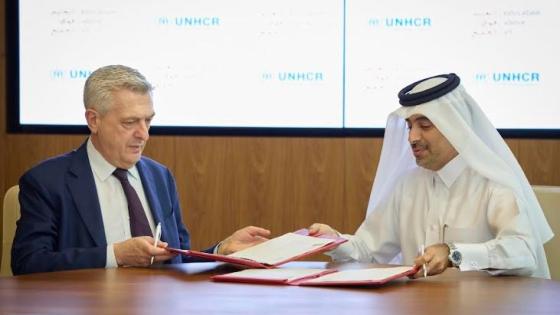 جانب من توقيع الاتفاقية