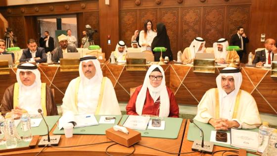 الوفد القطري المشارك في الاجتماع