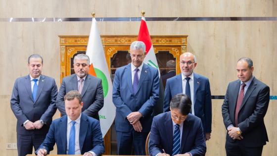 جانب من توقيع الاتفاقية