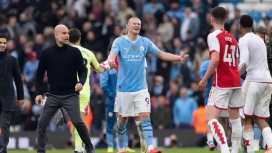 مباراة سابقة بين أرسنال ومانشستر سيتي