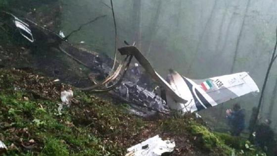 حطام المروحية التي كانت تقل الرئيس الإيراني وعدد من المسؤولين