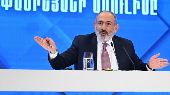 نيكول باشينيان رئيس الوزراء الأرميني