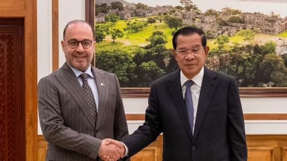 على هامش الاجتماع