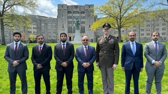 جانب من الزيارة