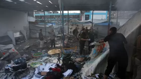 مجزرة جديدة في مخيم النصيرات