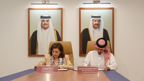 جانب من توقيع الاتفاقية