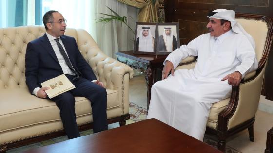 جانب من تسليم الرسالة