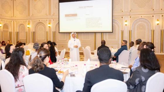 جانب من الحلقة النقاشية