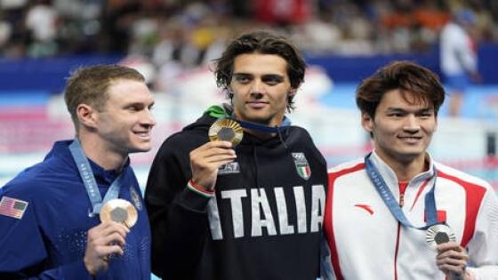 الإيطالي توماس سيكون بعد فوزه بالميدالية الذهبية