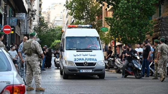 سيارات الإسعاف تتجه لنقل المصابين والقتلى