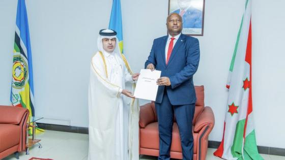 جانب من تسليم أوراق الاعتماد