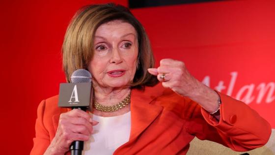 رئيسة مجلس النواب الأمريكي السابقة نانسي بيلوسي