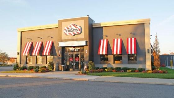 مطعم "تي جي آي فرايديز"