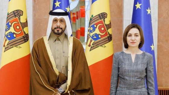 جانب من تسليم أوراق الاعتماد