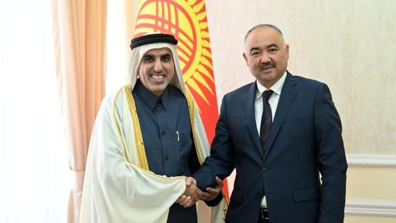 على هامش الاجتماع