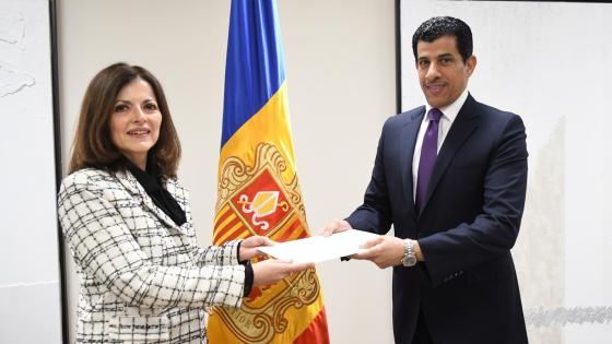 جانب من تسليم أوراق الاعتماد